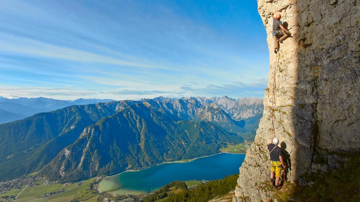 Pohoří Karwendel a Rofan jsou tajnými tipy pro nadšence do lezení., © Achensee Tourismus