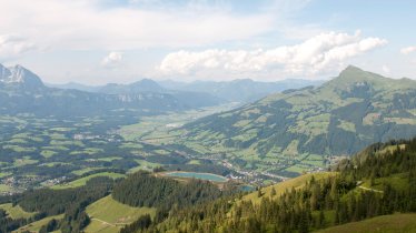 Pohled od chaty Flecklalm směrem na Kitzbüheler Horn (vpravo), © Tirol Werbung/Michael Werlberger
